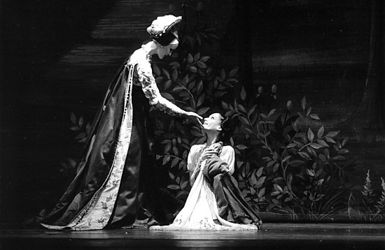 Christine as mother in John Crankos Romeo und Julia, 1993